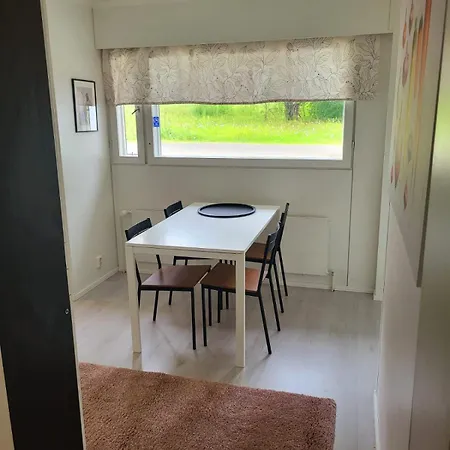 Tilava Uudistettu Perheasunto * Rovaniemi